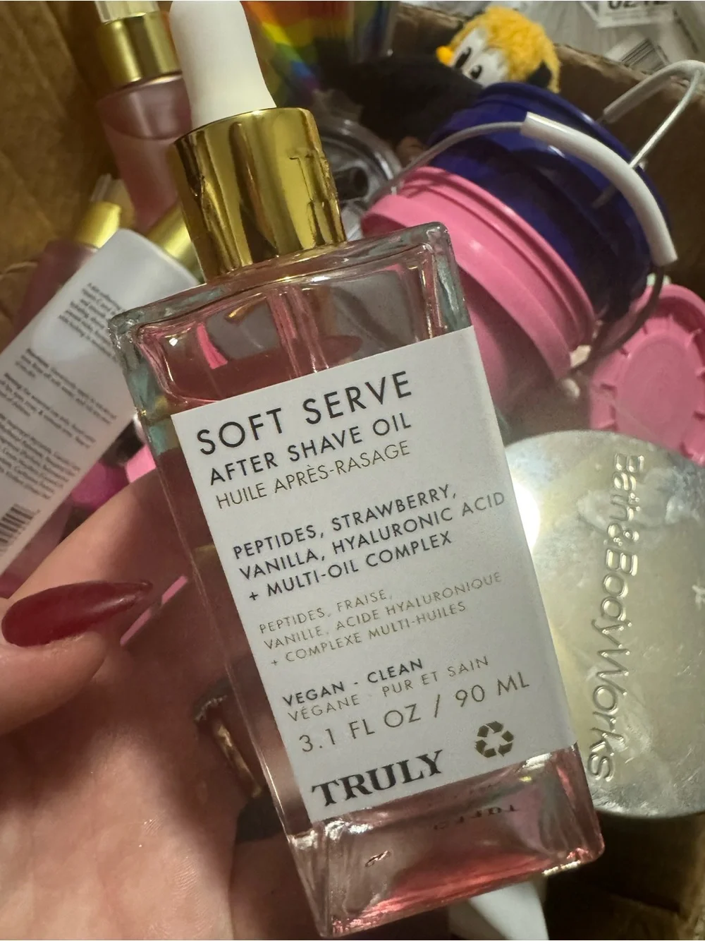 TRULY Brightening aftershave oil soft serve
